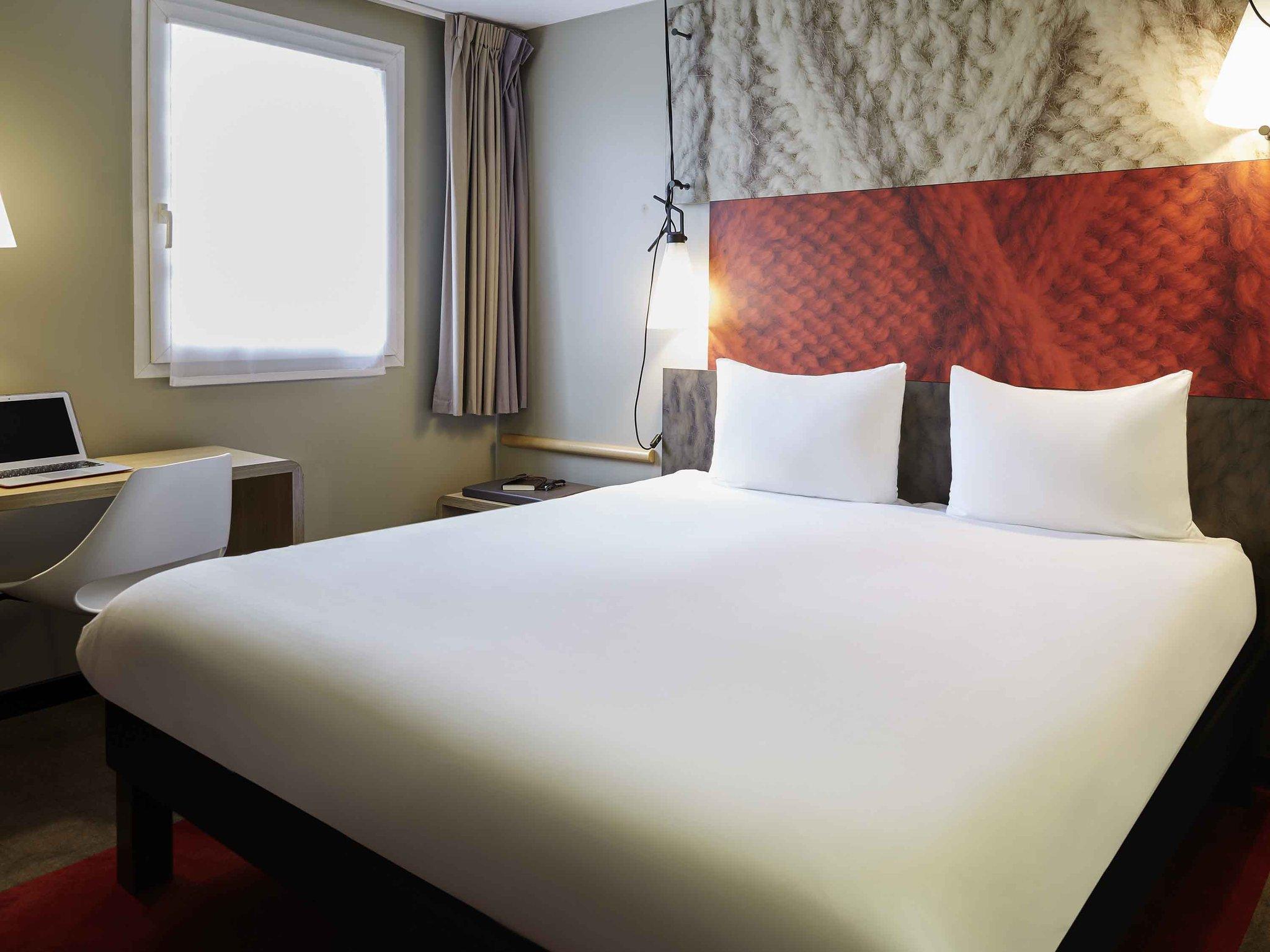 Ibis Paris Canal Saint Martin Exterior photo