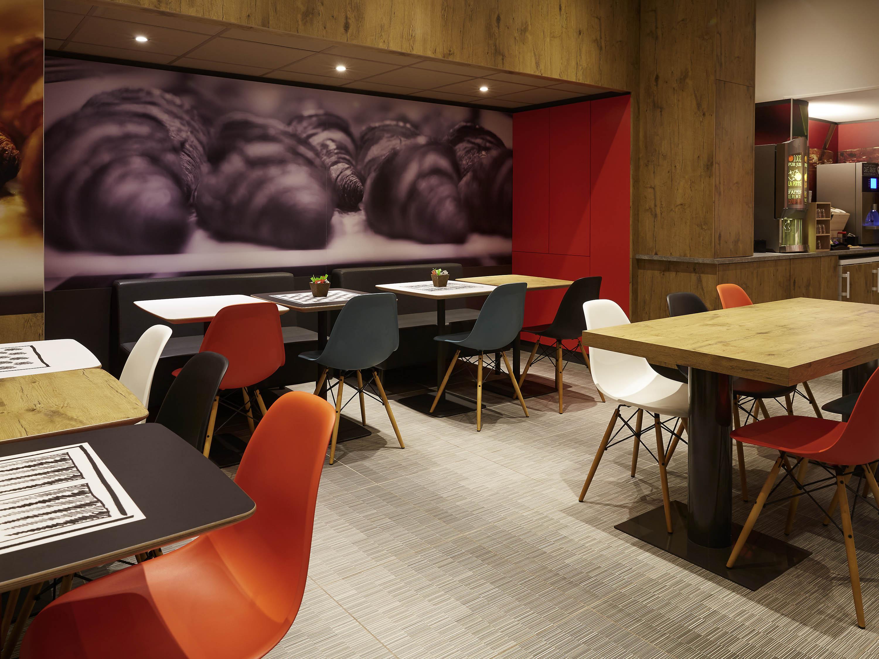 Ibis Paris Canal Saint Martin Exterior photo