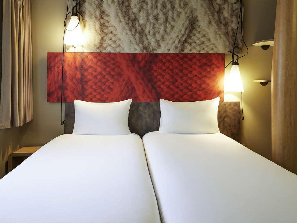 Ibis Paris Canal Saint Martin Room photo