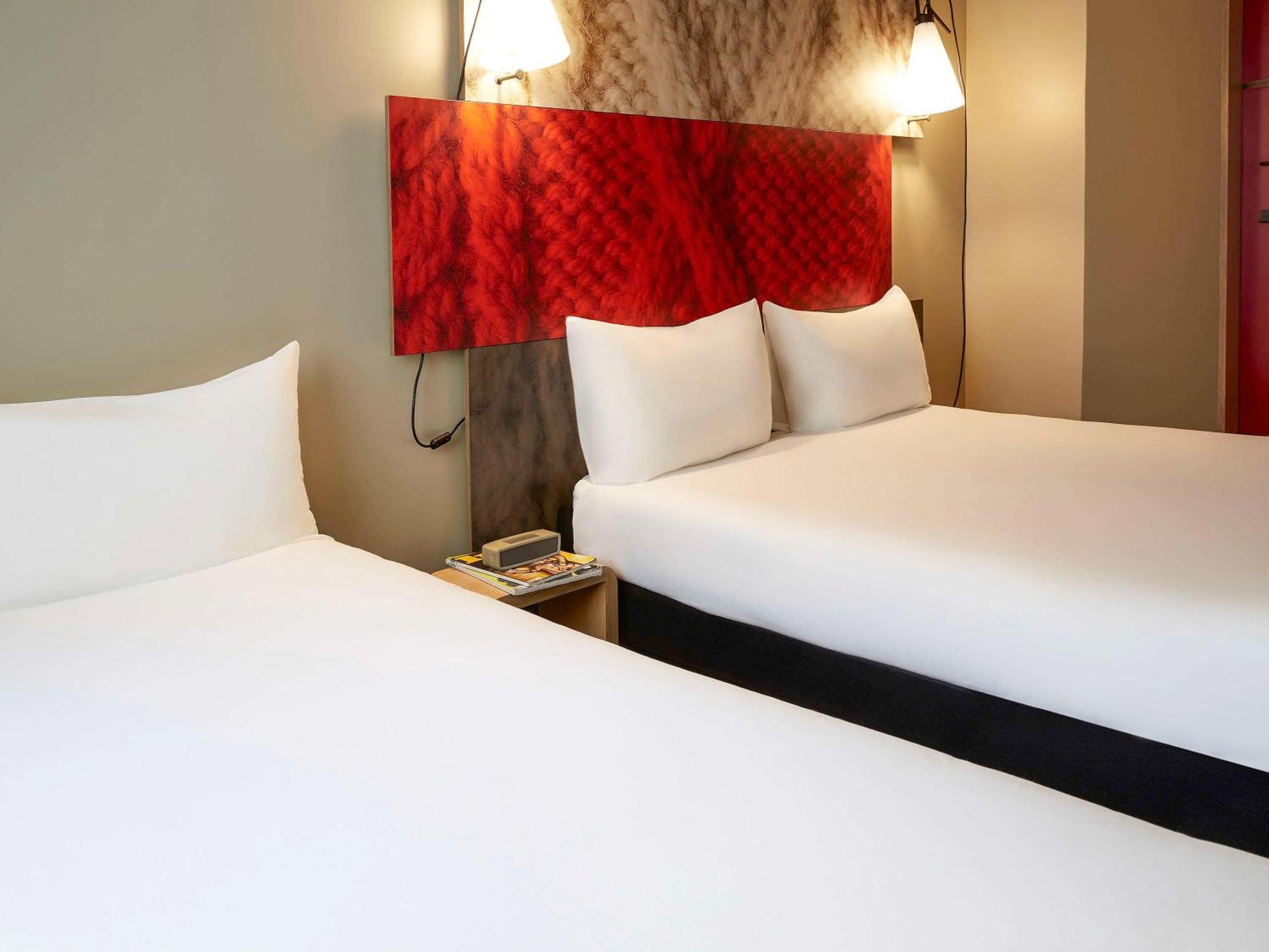 Ibis Paris Canal Saint Martin Exterior photo