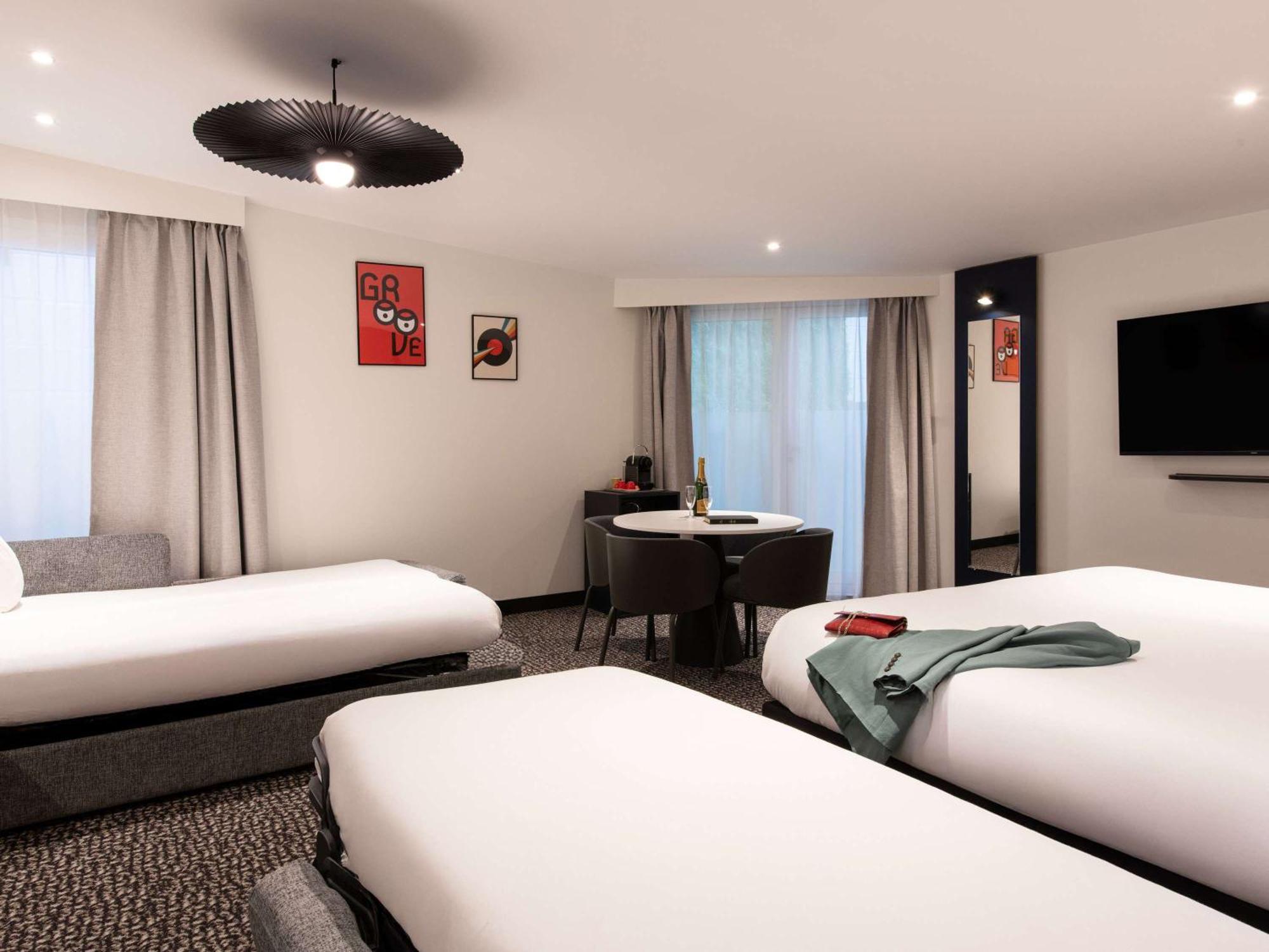 Ibis Paris Canal Saint Martin Exterior photo