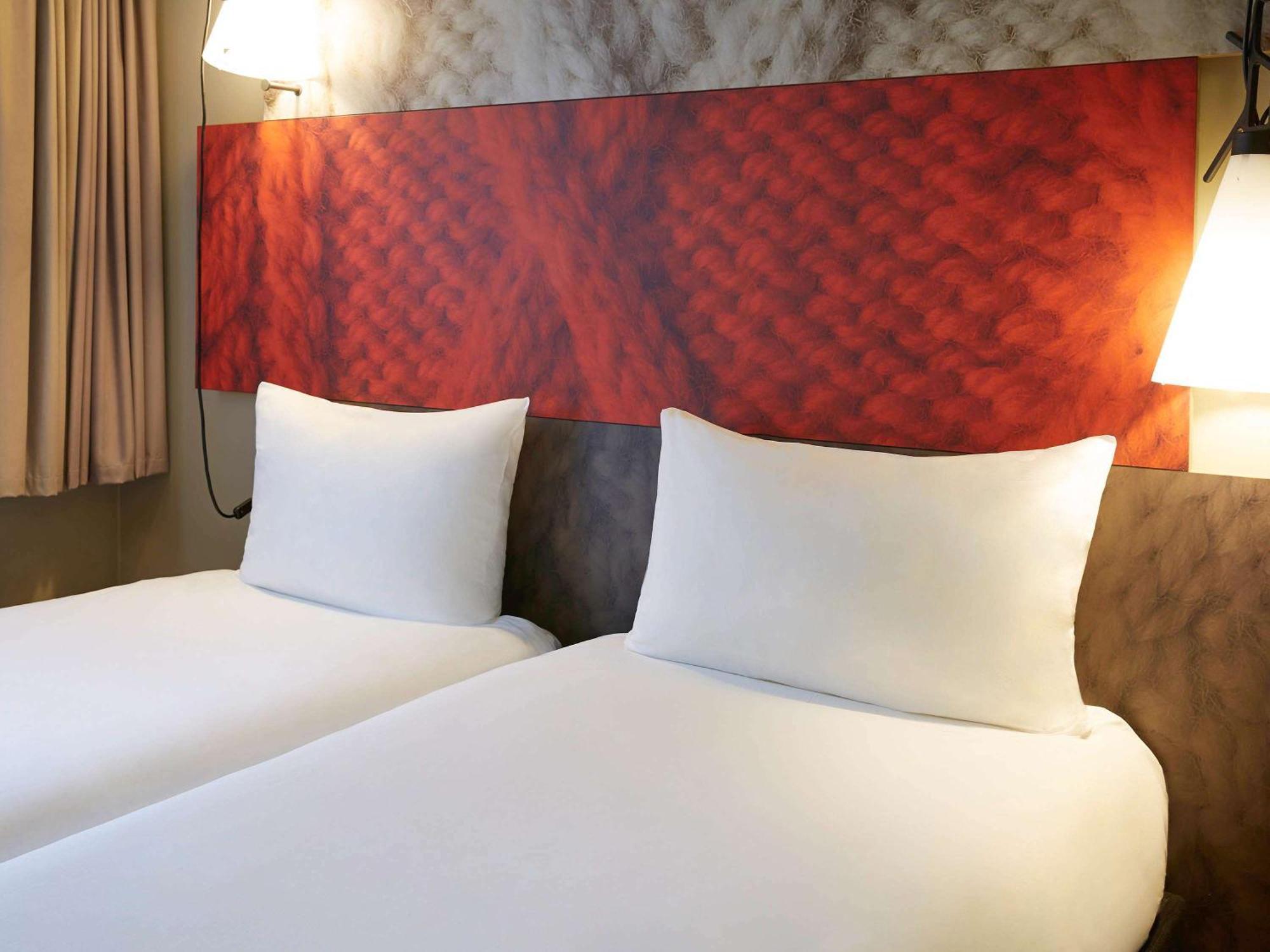 Ibis Paris Canal Saint Martin Exterior photo