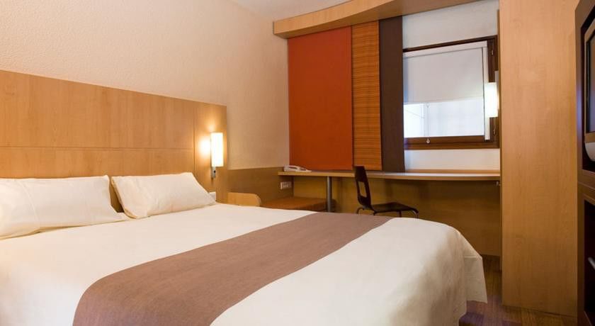 Ibis Paris Canal Saint Martin Exterior photo